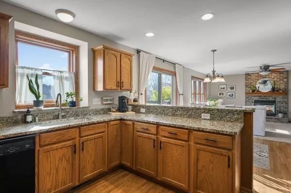 7229 Iris Bloom Drive, Madison, WI 53719