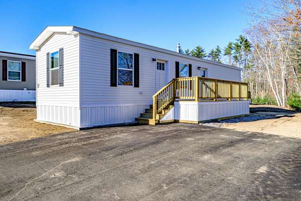 52 Lakewood DR, Limington, ME 04049