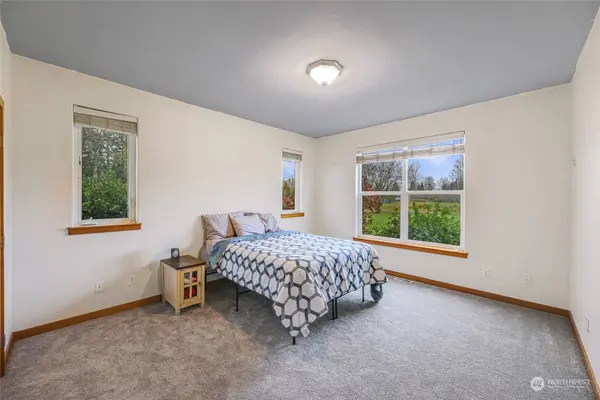 9358 Welkers RD, Blaine, WA 98230