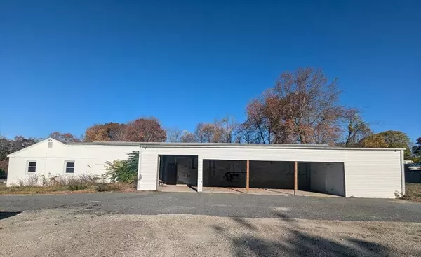 152 Milford St, Upton, MA 01568