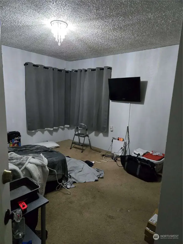 10034 20th AVE SW, Seattle, WA 98146