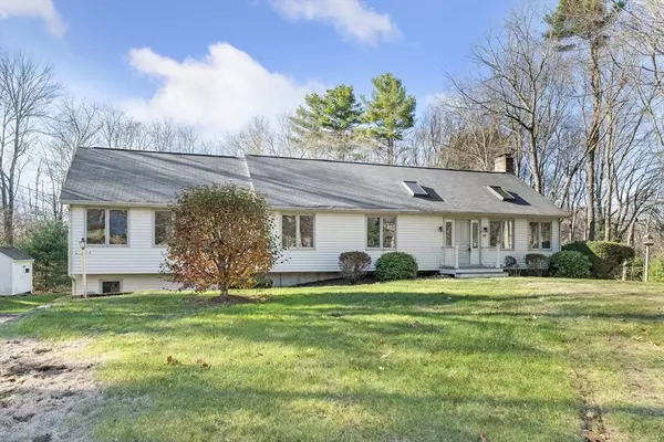 17 Park Street, Mendon, MA 01756