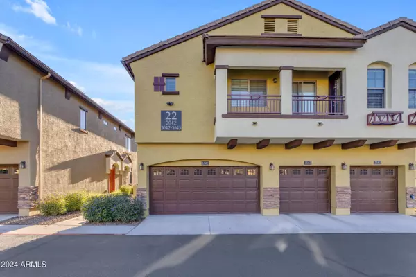 2725 E MINE CREEK Road #1042, Phoenix, AZ 85024