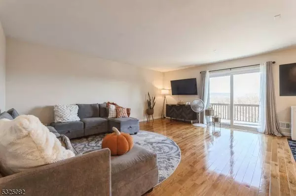 15 Kristen Ct, Hardyston Twp., NJ 07419