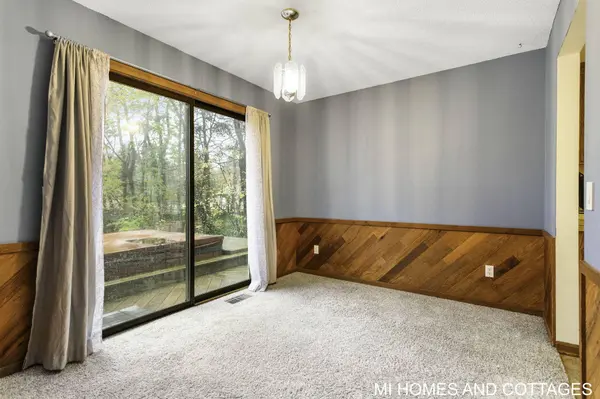 14012 Fox Trail Drive, Holland, MI 49424