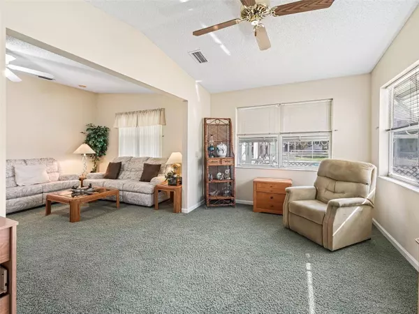 1212 LA PALOMA PL, The Villages, FL 32159