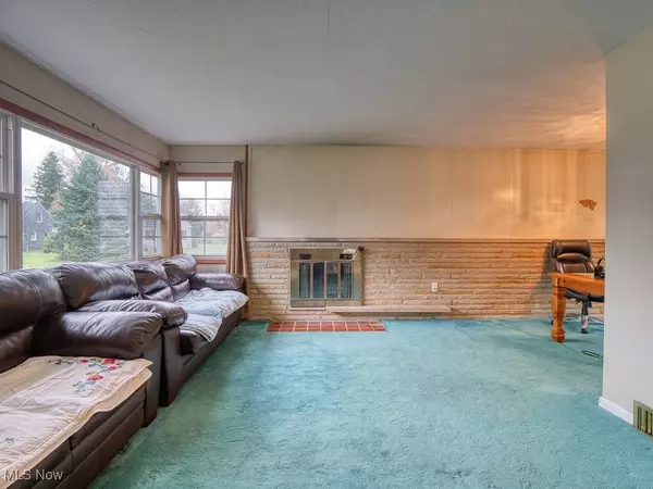 23473 Concord DR, Westlake, OH 44145