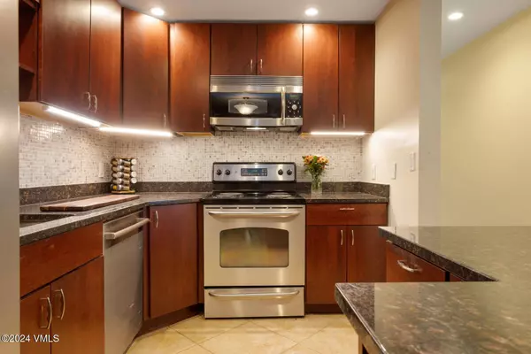 1050 W Beaver Creek BLVD E102, Avon, CO 81620