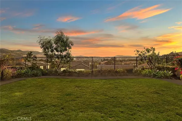 8 Corazon ST, Rancho Mission Viejo, CA 92694