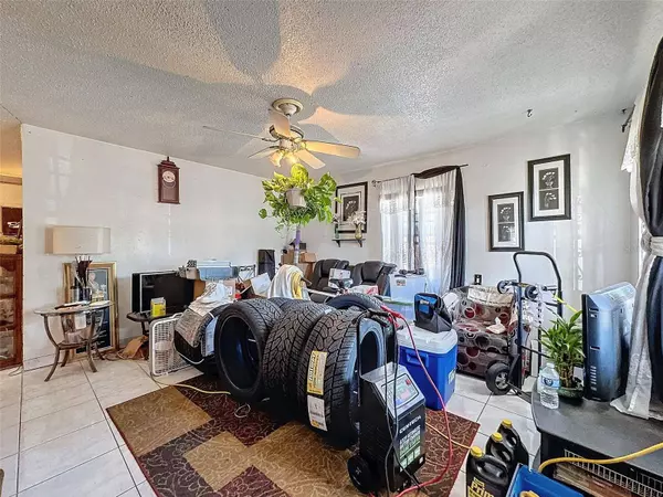 5006 N 32ND ST, Tampa, FL 33610