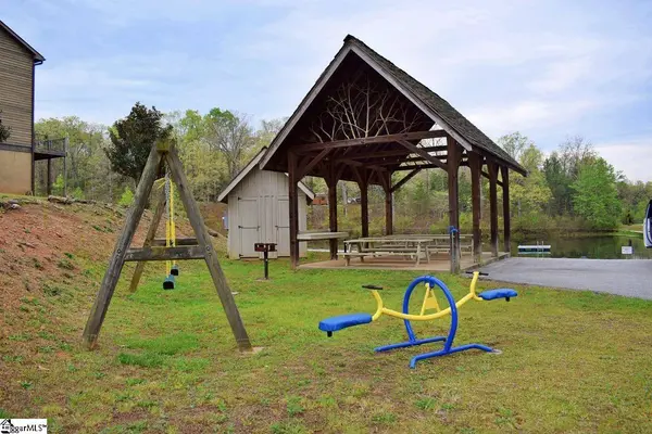 414 Walkaloosa Way, Mooresboro, NC 28114