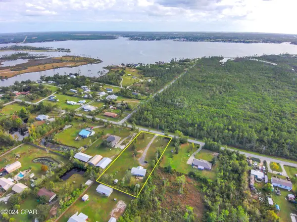 2423 Mccormick RD, Southport, FL 32409