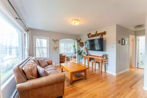 610 Route 197, Woodstock, CT 06281