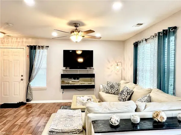 3861 Lasalle DR #108, Virginia Beach, VA 23453