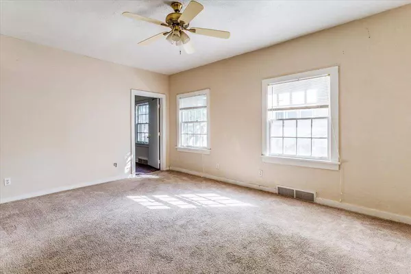 638 N Erie, Wichita, KS 67214