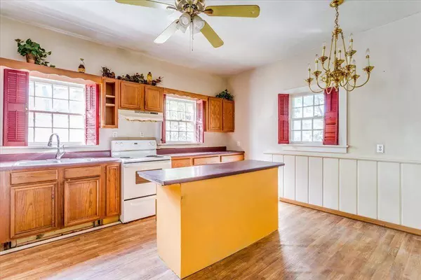 638 N Erie, Wichita, KS 67214