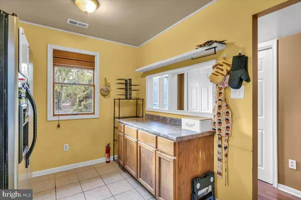 119 WHITMAN AVE, Stratford, NJ 08084