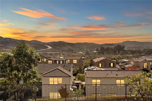 8 Corazon ST, Rancho Mission Viejo, CA 92694