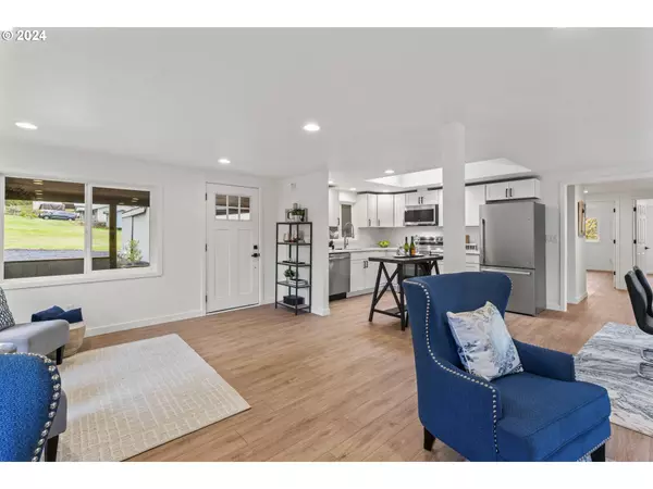 1176 48TH AVE, Sweet Home, OR 97386