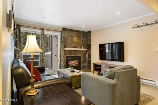 1050 W Beaver Creek BLVD E102, Avon, CO 81620