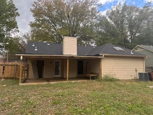 2744 ARBOR LANE DR, Memphis, TN 38133