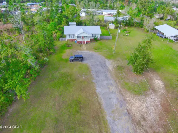 2423 Mccormick RD, Southport, FL 32409