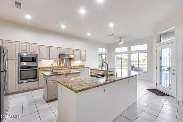 15340 W BLACK GOLD Lane, Sun City West, AZ 85375