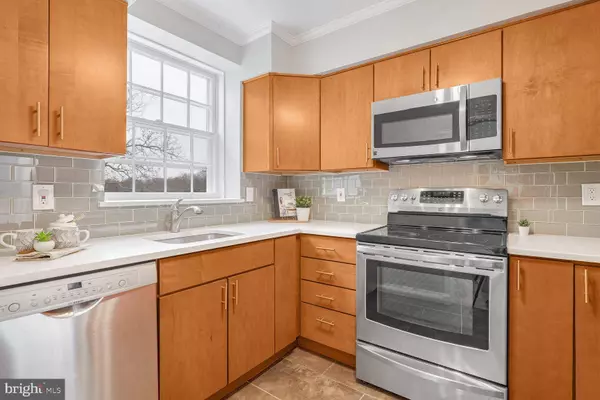 3840 PORTER ST NW #F384, Washington, DC 20016