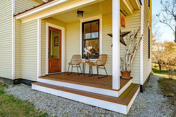 47 Chapman ST, Bethel, ME 04217