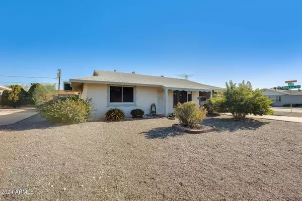 10355 W PINEHURST Drive, Sun City, AZ 85351