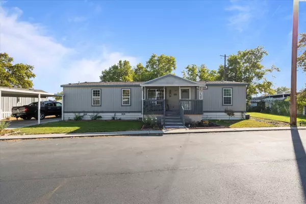 52 Log Lane #52, Richland, WA 99354-1744