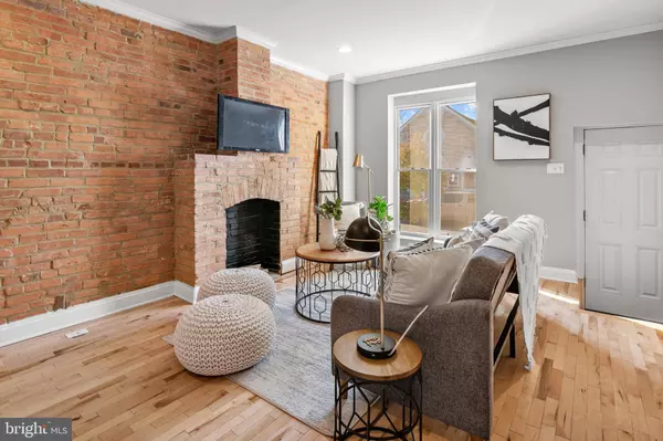 1120 W CROSS ST, Baltimore, MD 21230