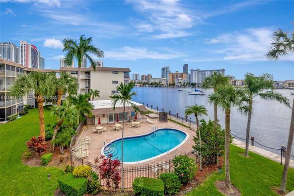 2200 Diana Dr #317, Hallandale Beach, FL 33009