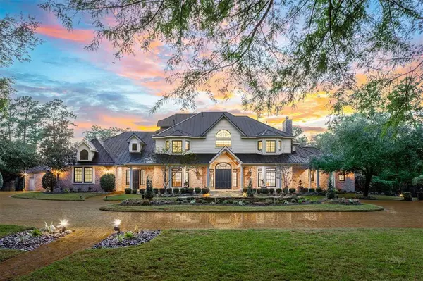 3 Netherfield WAY, The Woodlands, TX 77382