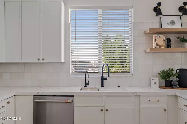 31008 N 5TH Street, Phoenix, AZ 85085