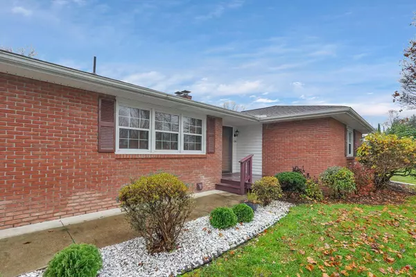 728 Club Drive, Mount Vernon, OH 43050