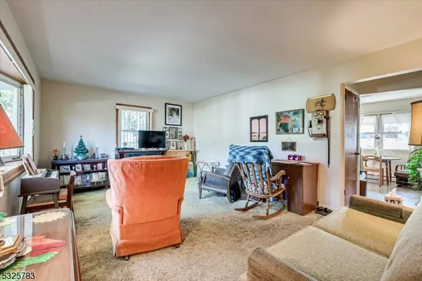 280 Vassar St, Franklin Twp., NJ 08873