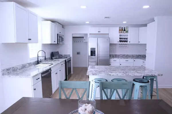 4608 Falcon Way, Crestview, FL 32539