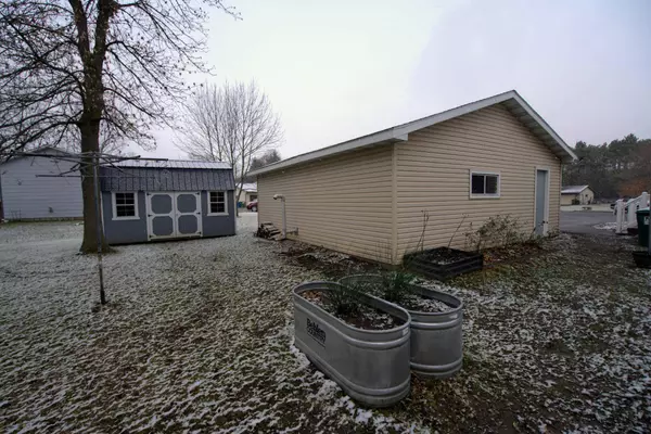 720 W 9th ST, Rush City, MN 55069