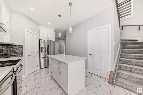 3817 46 AV, Beaumont, AB T4X 2W3