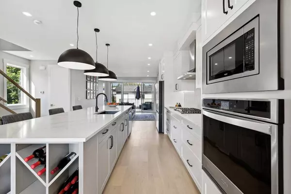 1411 41 ST SW, Calgary, AB T3C 1X7