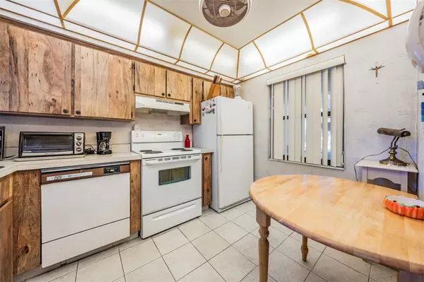 6482 71ST ST N, Pinellas Park, FL 33781