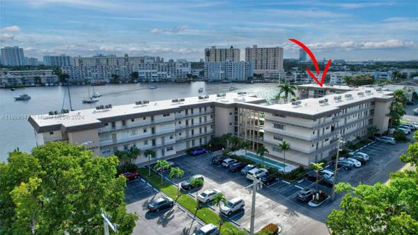 2200 Diana Dr #317, Hallandale Beach, FL 33009