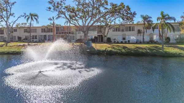 5665 40TH AVE N #406, Kenneth City, FL 33709