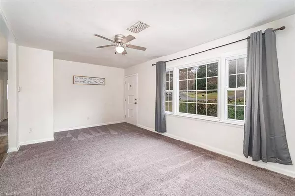 364 Dudley AVE, Mount Airy, NC 27030