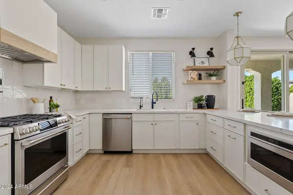 31008 N 5TH Street, Phoenix, AZ 85085