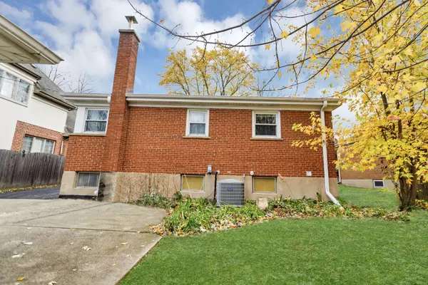 928 S Monroe ST, Hinsdale, IL 60521