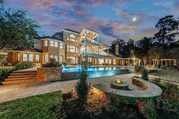 3 Netherfield WAY, The Woodlands, TX 77382