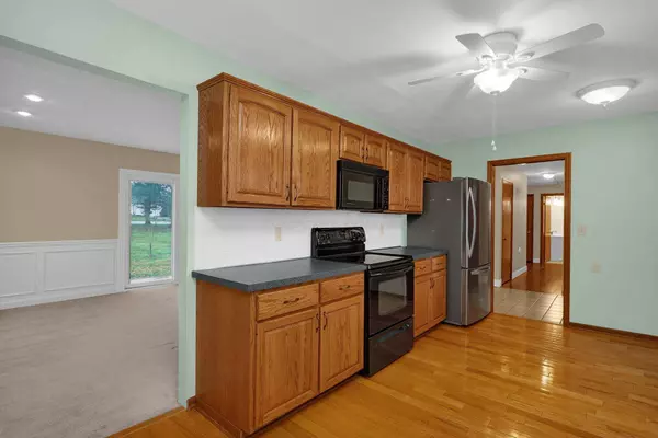 728 Club Drive, Mount Vernon, OH 43050