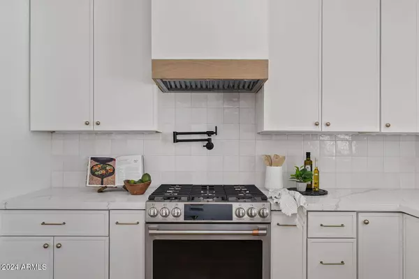 31008 N 5TH Street, Phoenix, AZ 85085